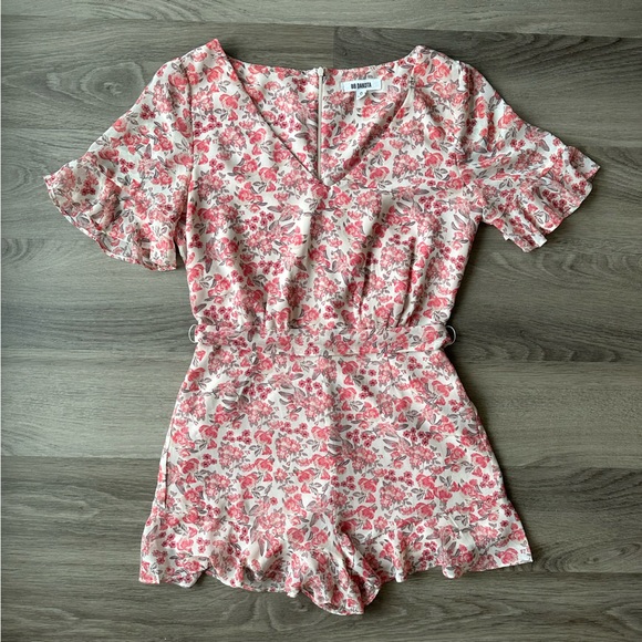BB Dakota Pink Floral Romper - Picture 4 of 7